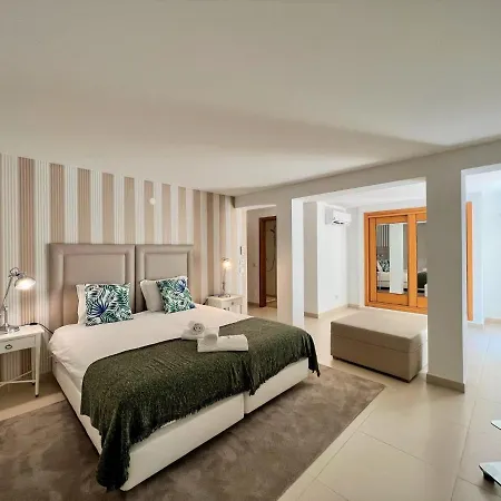 Villa Formoso - 3 Bedroom With Shared Pool *